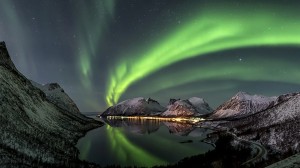 See how you can go In Search of the Northern Lights with Neil Barclay 