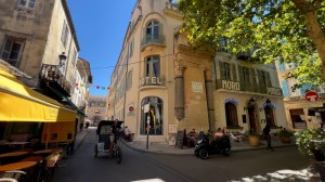 Explore Arles and Avignon with Jean Newman Glock