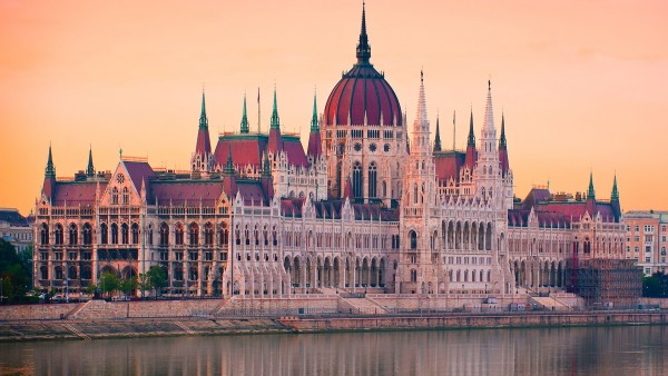 Learn about our Romantic Danube itinerary with Joost Ouendag 