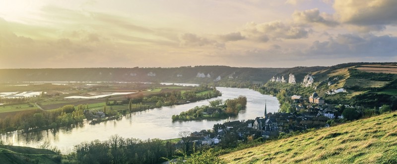 WATCH: Vikings Share Veterans Voyage Video to Normandy