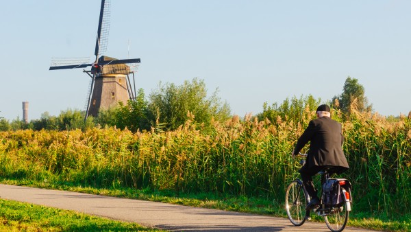 Exploring Holland: Amsterdam to Kinderdijk