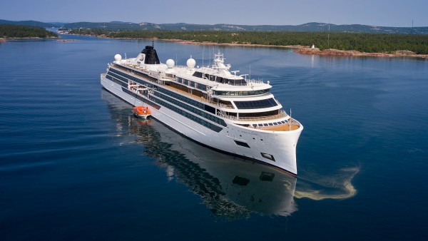 Discover our longitudinal expedition voyages