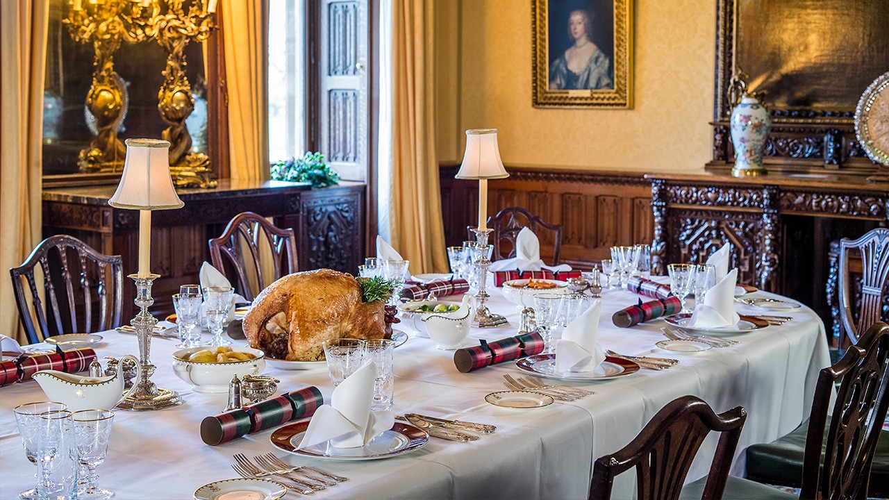 At Home at Highclere Castle: The Dining Room)