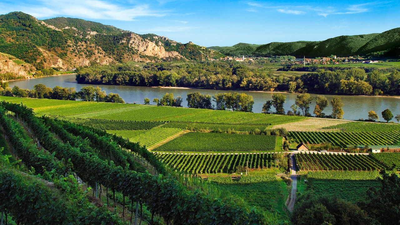 Explore UNESCO World Heritage Sites along Europe’s great rivers with Joost Ouendag